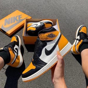 Air  Jordan 1 High OG Yellow Toe