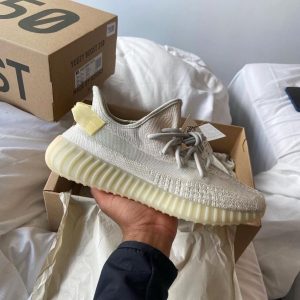 Yeezy Boost 350 V2 "light”