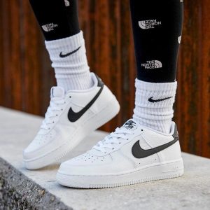 Nike Air Force 1 Low "White and Black"