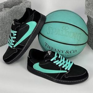 Travis Scott x Air Jordan 1 Low Tiffany ，