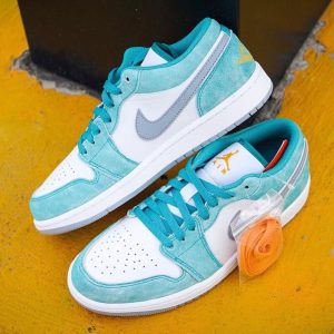 Air Jordan 1 Low "New Emerald